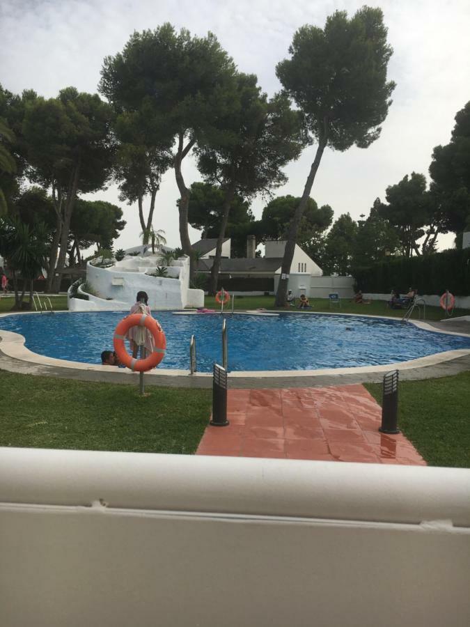 Apartamento Cerca De La Playa - Vistahermosa Apartment Ел Пуерто де Санта Мария Екстериор снимка